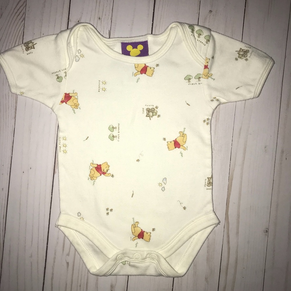 ⭐️ Disney Winnie the Pooh 0-6 mo Onesie